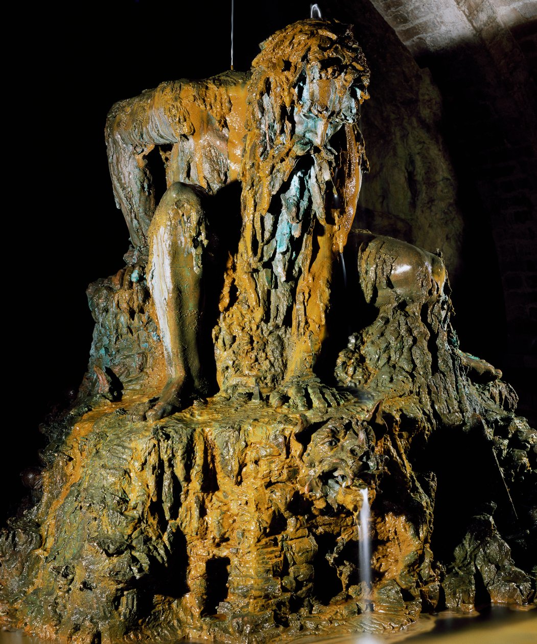 Appennine Colossus ، ترجمة مجانية لعمل جيامبولونيا (1529-1608) للمهندس المعماري برناردو بونتالنتي (حوالي 1531-1608) في حديقة فيلا ديميدوف في توسكانا ، إيطاليا (نحت) بواسطة Giambologna