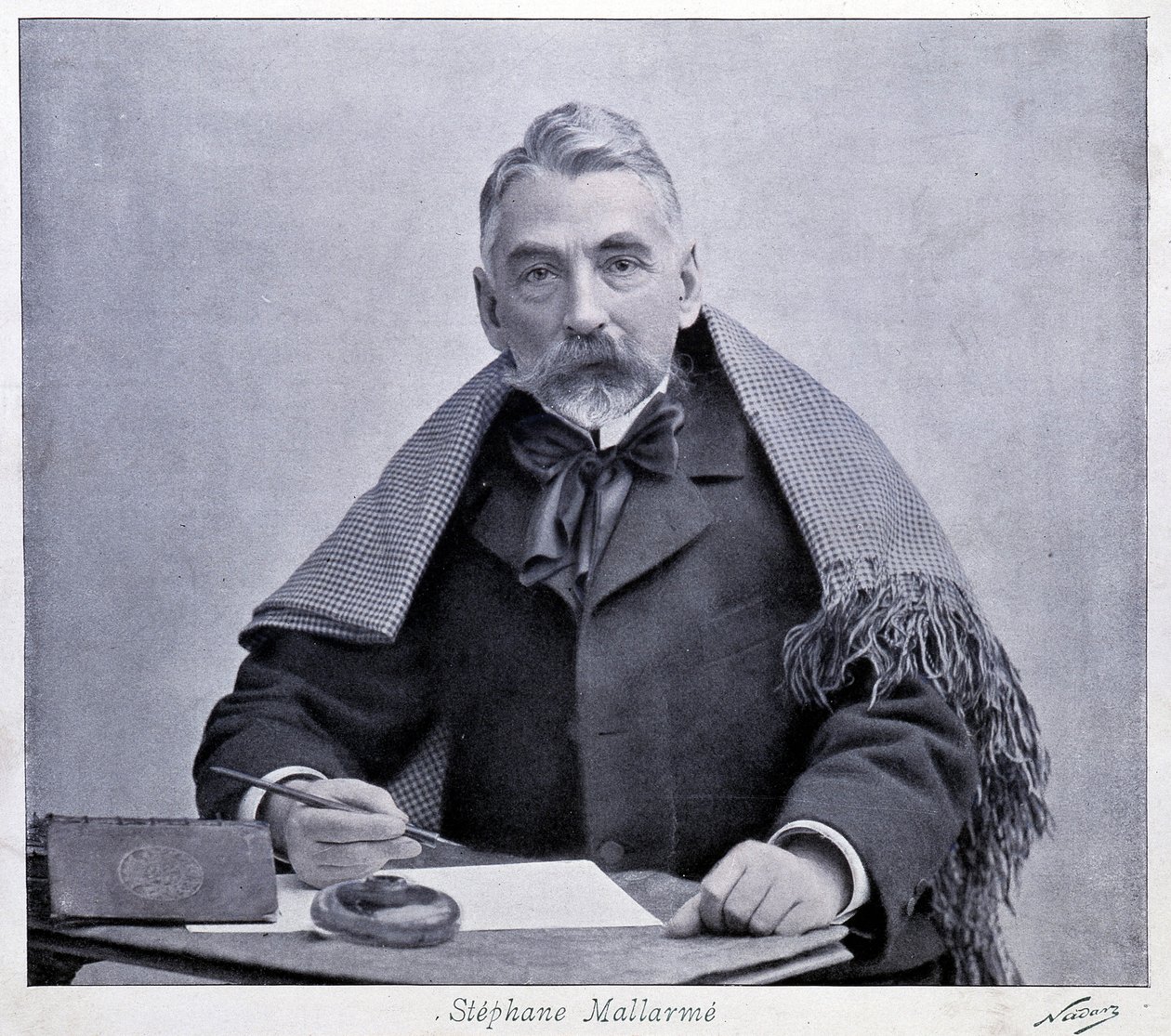 Mallarme (1842-1898) - photography by Nadar, Carnavalet. بواسطة نادار