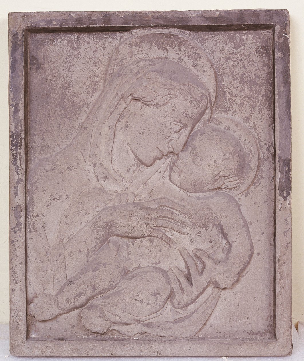 مادونا والطفل (سي 1386-1466). بواسطة (ورشة عمل) دوناتيلو