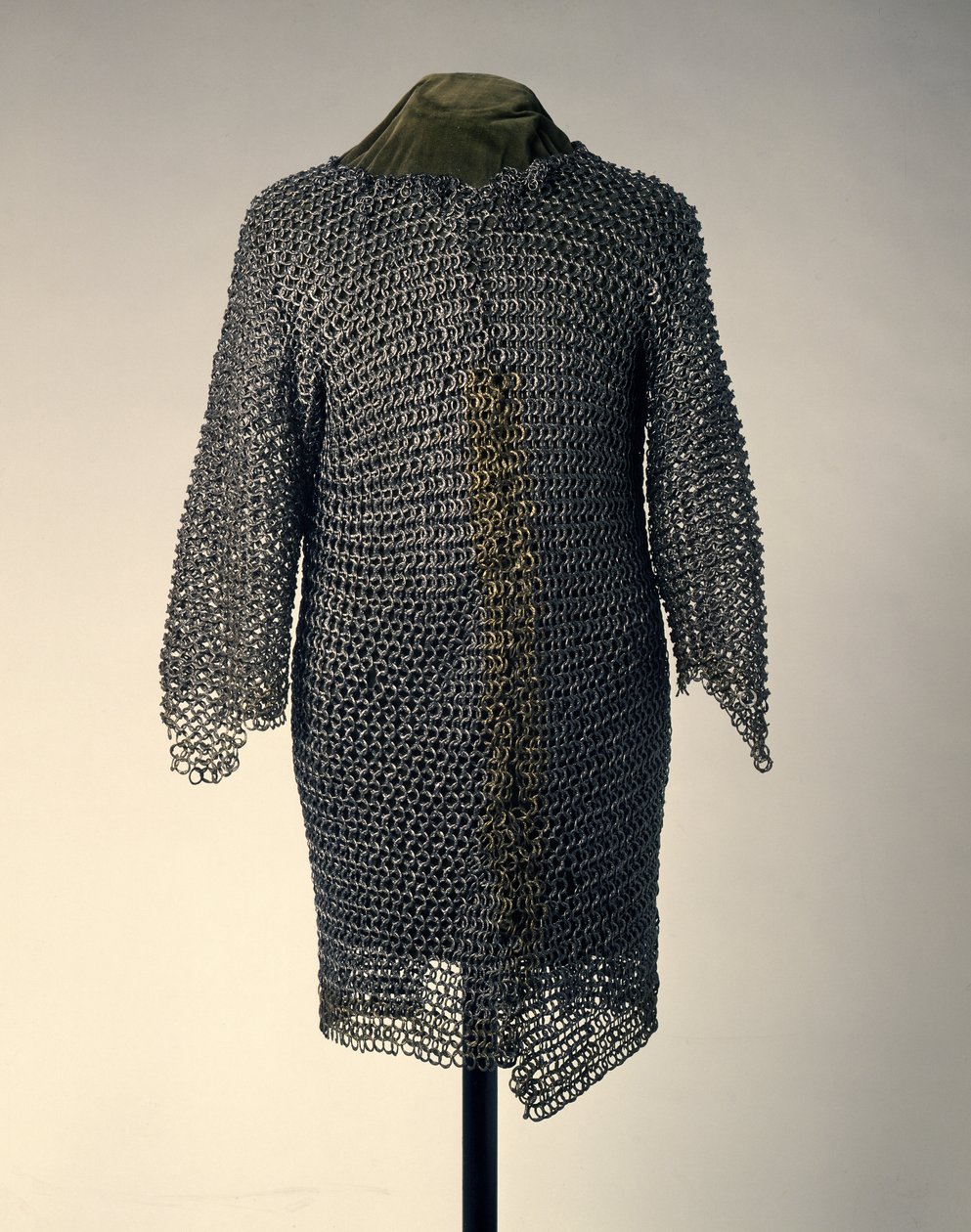 Mail Coat، c.1550-1650 (الفولاذ وسبائك النحاس) بواسطة (attr.to) المدرسة العثمانية