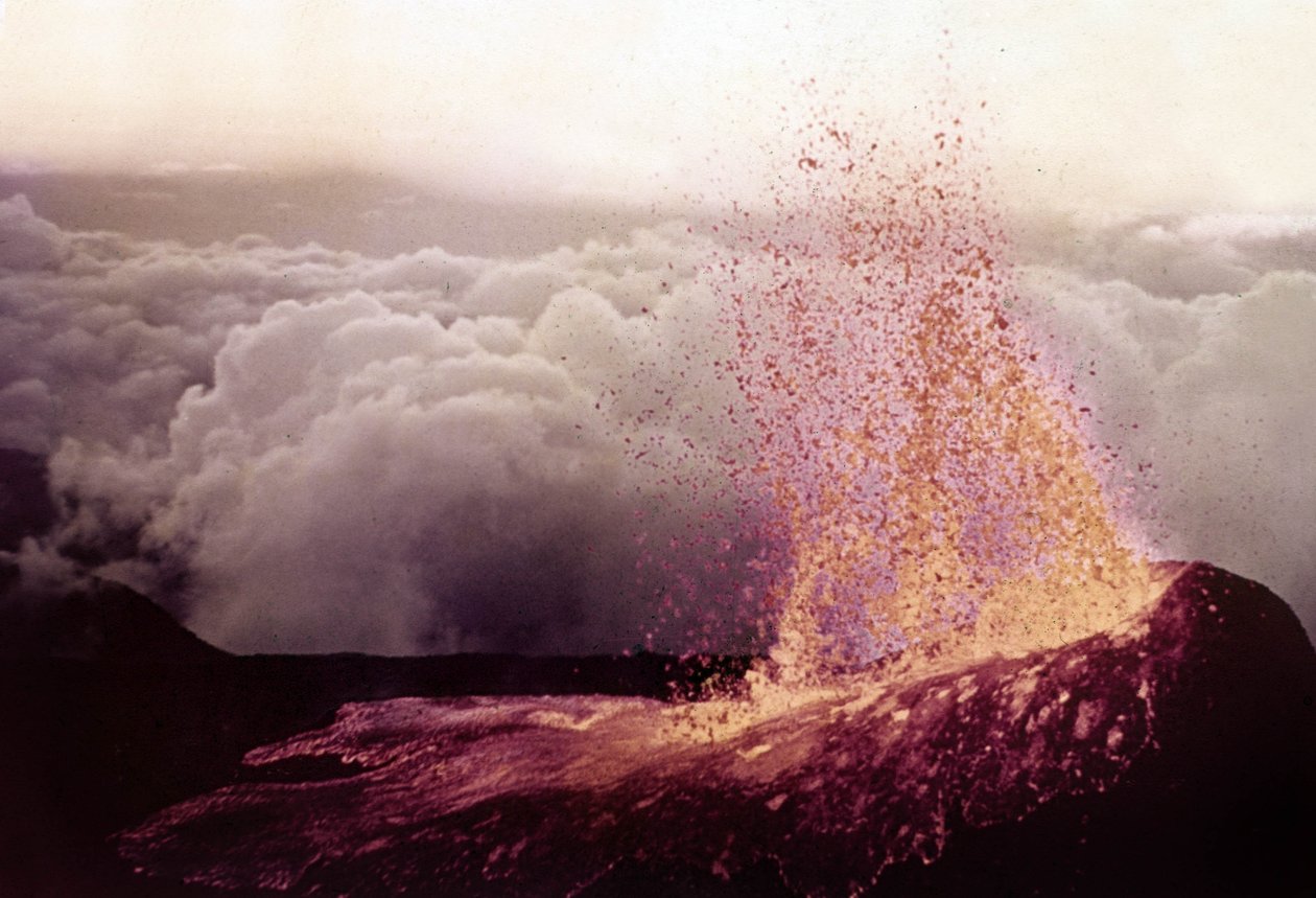 الثوران البركاني ، Piton de la Fournaise بواسطة غير معروف
