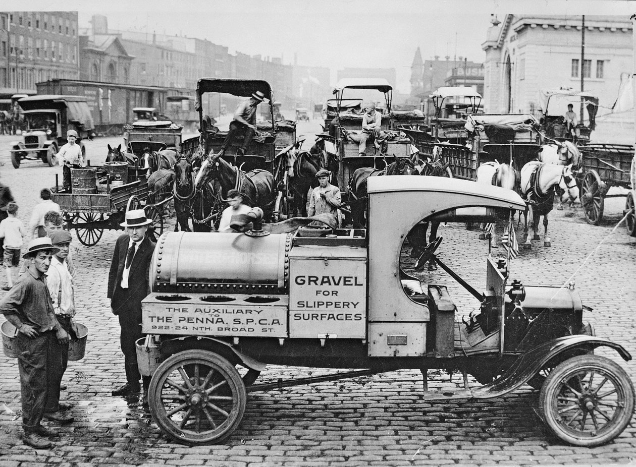 شاحنة SPCA Gravel Truck ، فيلادلفيا ، c.1920 بواسطة مصور أمريكي