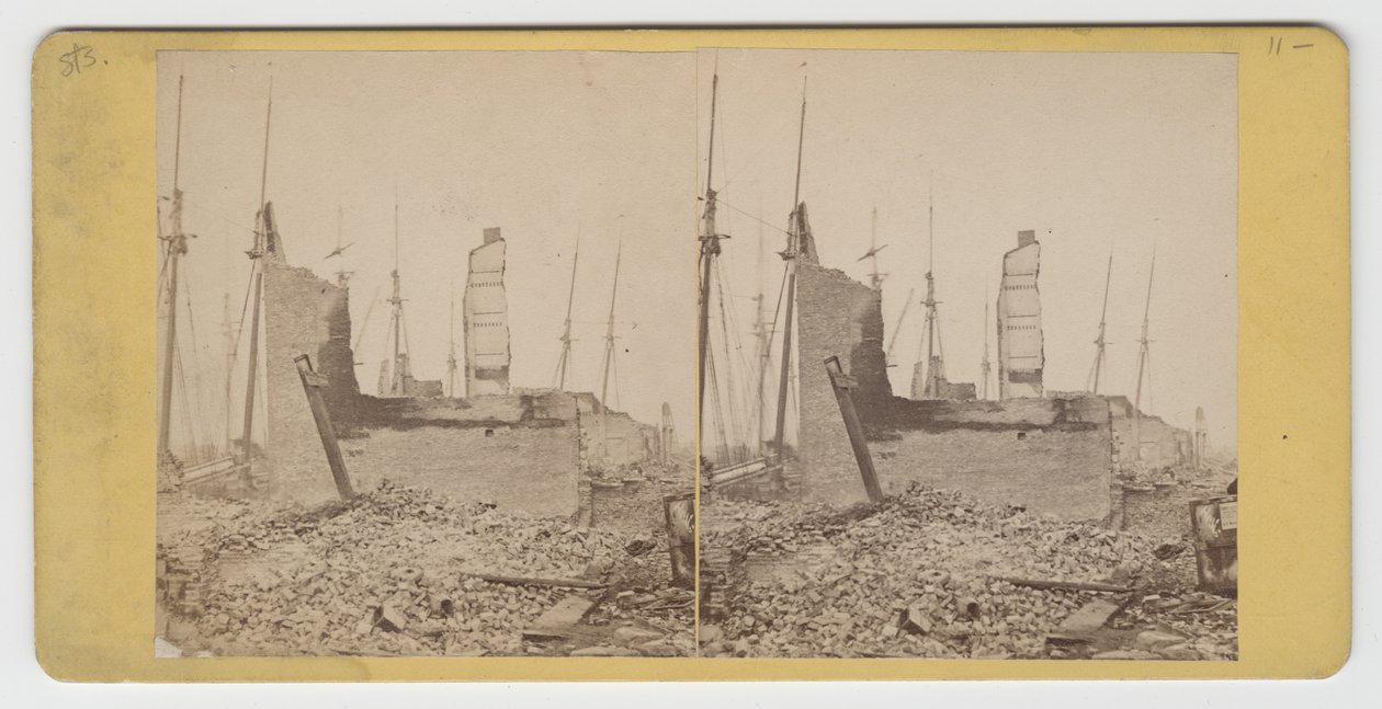 صورة مجسمة لمنظر South Water St. ، بين كلارك وويلز ، بعد حريق شيكاغو عام 1871 بواسطة مصور أمريكي