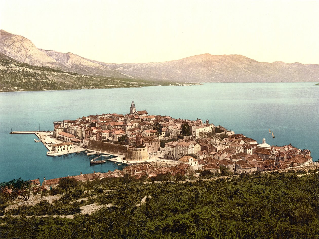 Kor؟ ula، Croatia، pub. c.1890-1900 (الطباعة الحجرية الملونة) بواسطة مصور انجليزى