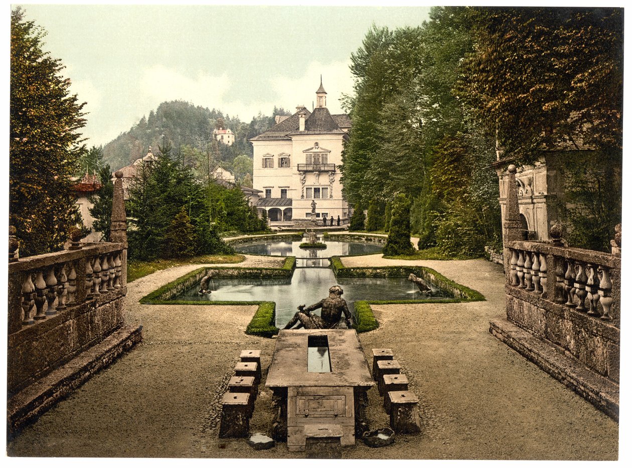 Schloss Hellbrun قرب سالزبورغ ، حانة. ج 1890-1900 (الطباعة الحجرية الملونة) بواسطة مصور انجليزى