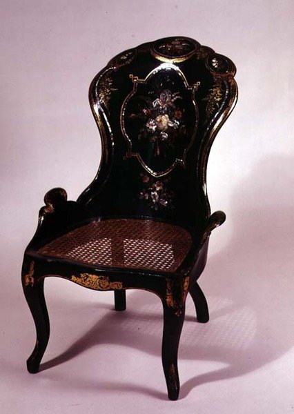 كرسي مع مقعد منقسمة من الزخارف وديكور عرق اللؤلؤ ، c.1840-50 (ورق عجينة الورق) بواسطة مدرسة اللغة الإنجليزية