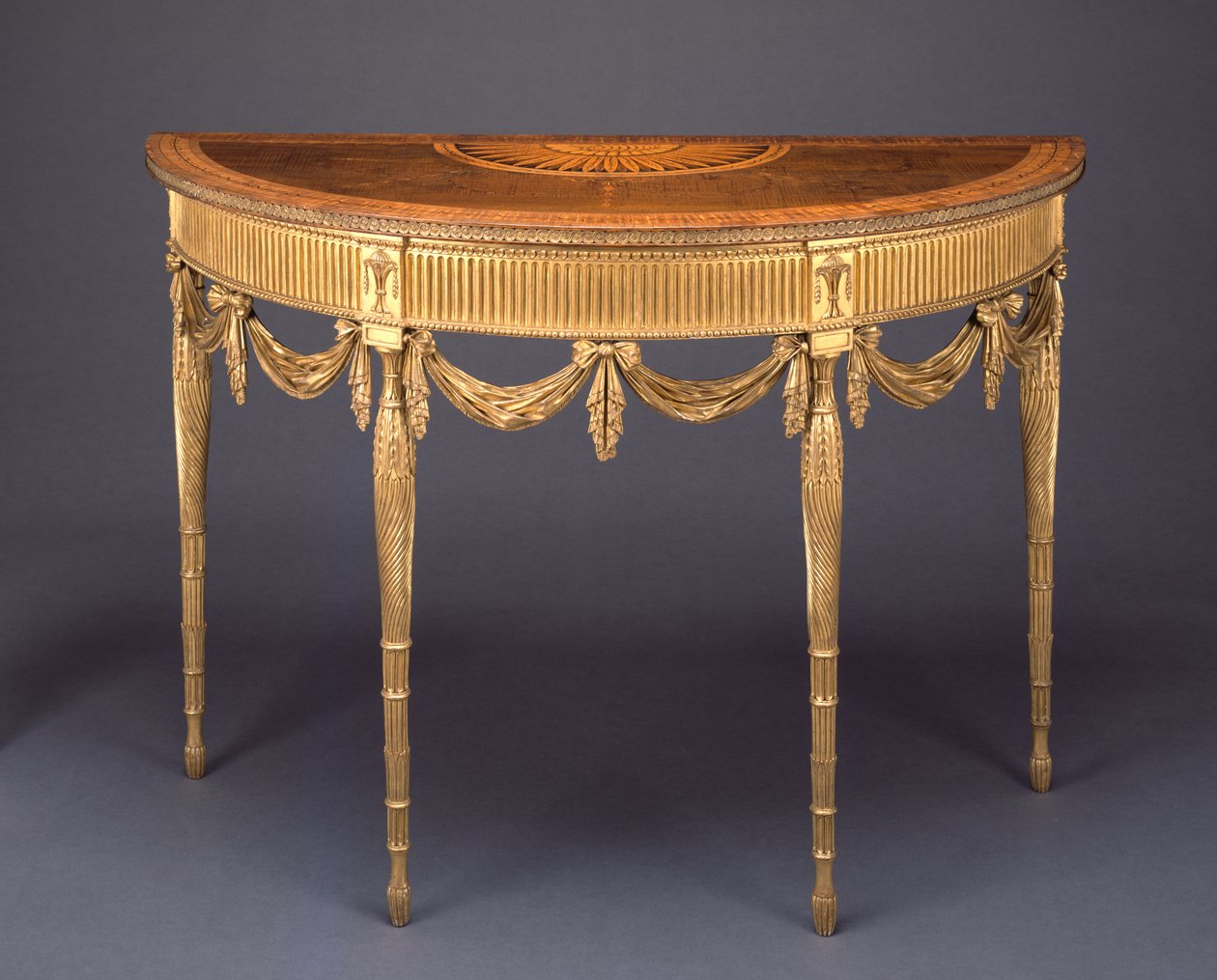 طاولة رصيف ، c.1770 (الخشب الصلب وخشب الورد وخشب مذهب) بواسطة مدرسة اللغة الإنجليزية