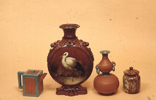 عبوة واتكومب الفخارية ، جرة وغطاء ، c. 1875 (فخار) بواسطة مدرسة اللغة الإنجليزية