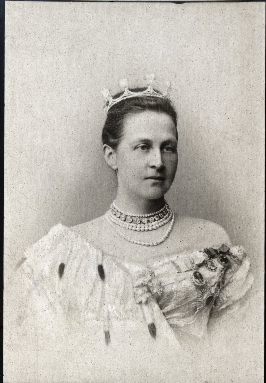 صورة لأولغا كونستانتينوفنا من روسيا (1851-1926) ، ملكة اليونان. بواسطة مصور فرنسي