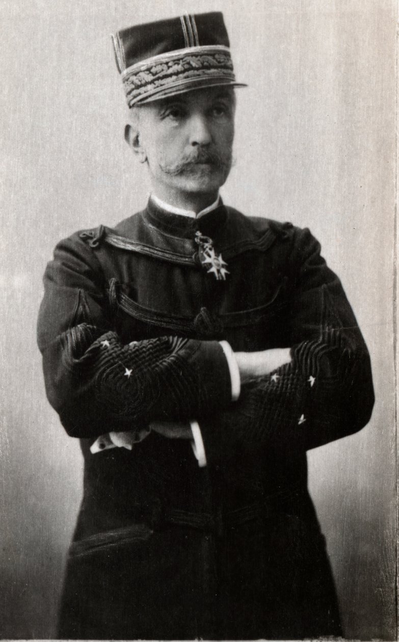 صورة لراؤول لو موتون دي بويسدفر (1839-1919) ، الجنرال الفرنسي. بواسطة مصور فرنسي