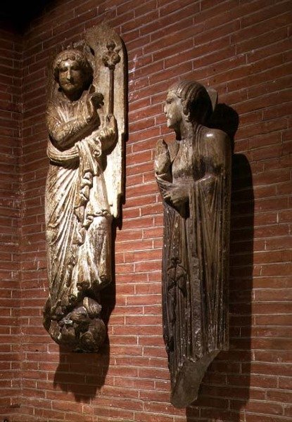 شخصيات البشارة ، من الخارج القديس سرنين ، ج 1200 (انظر أيضًا 223471) بواسطة المدرسة الفرنسية