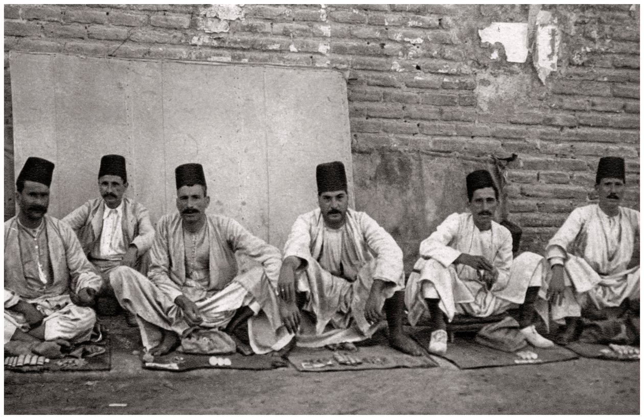 صرافون أتراك ، بغداد ، العراق ، 1925 بواسطة كريم