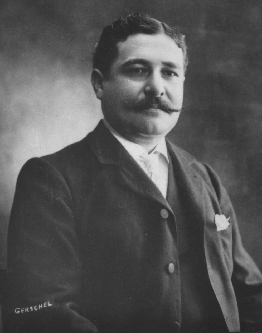 ليون داودي ، c1893 بواسطة آرون جيرشيل