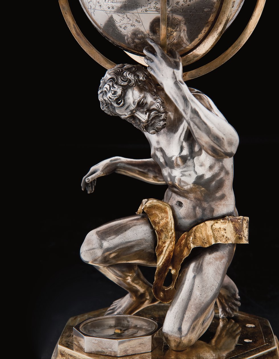 اثنين من الكرات الأرضية والسماوية استثنائية ، بدعم من هرقل وأطلس ، اوغسبورغ ، 1697-99 بواسطة إبراهيم درينتويت
