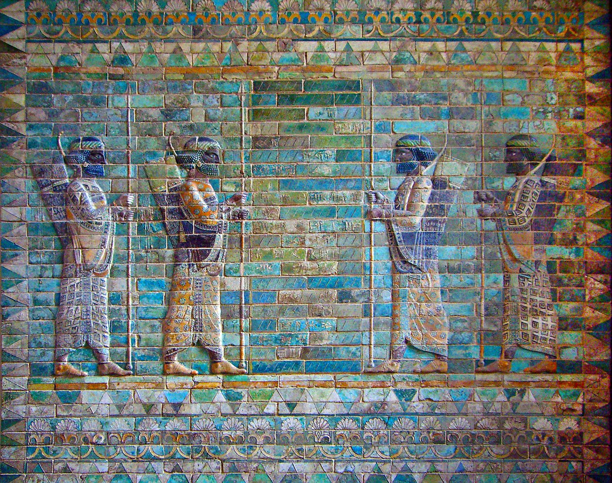 تفاصيل من إفريز الرماة ، قصر داريوس الأول ، سوسة ، إيران ، حوالي 510 قبل الميلاد (آجر مزجج) بواسطة الأخمينية