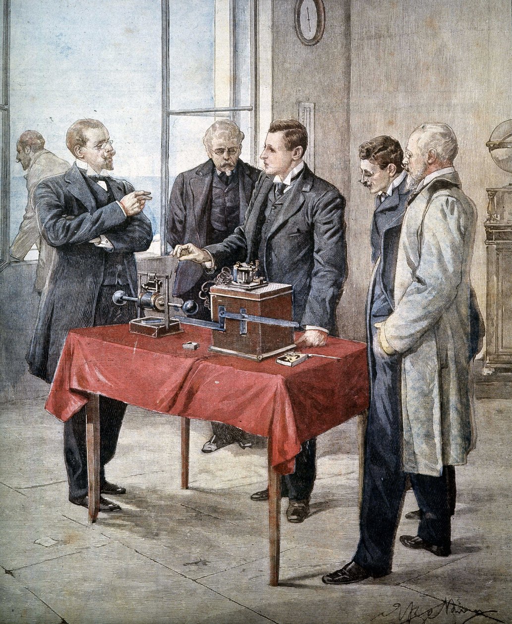 تجارب Guglielmo Marconi (1874-1937) في عام 1899: التلغراف اللاسلكي عبر القناة. رسم أخيل بلترام في "Domenica del Corriere". بواسطة أخيل بيلترام