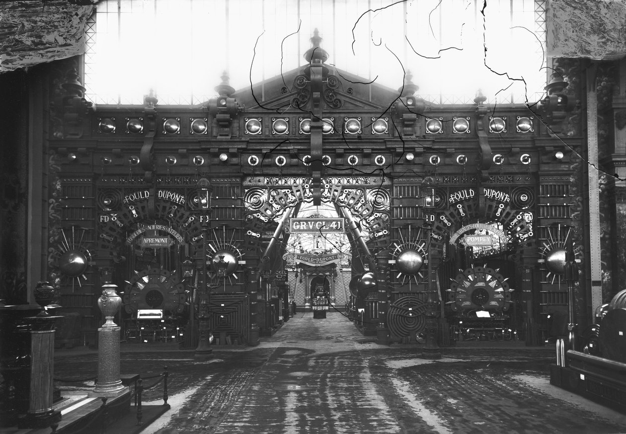 Portico of the Metallurgy Pavilion في المعرض العالمي ، باريس ، 1889 بواسطة Adolphe Giraudon