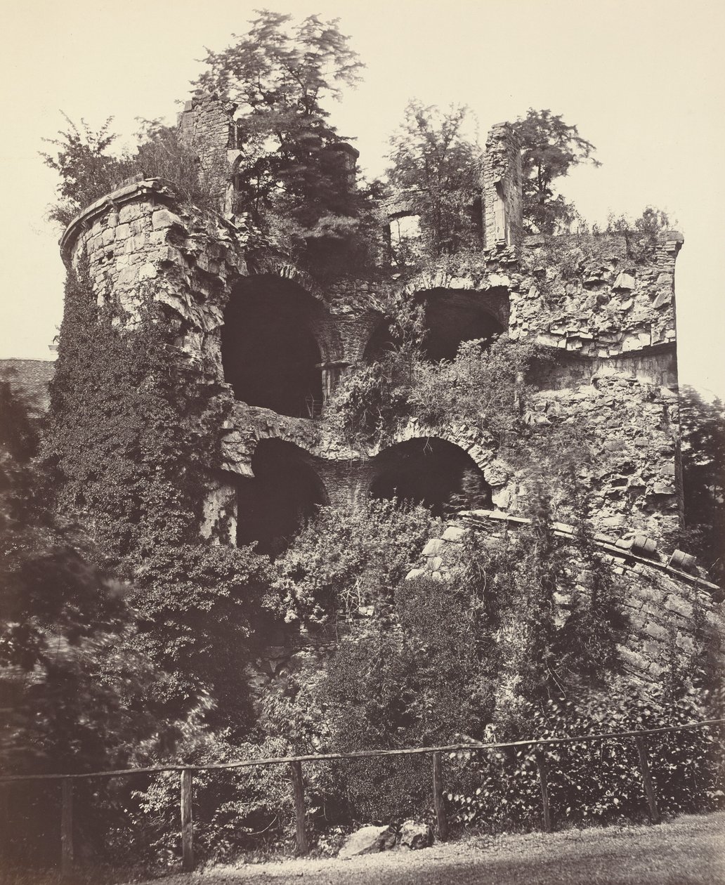 البرج المتفجر ، قلعة هايدلبرغ ، ج. 1865. بواسطة أدولف براون