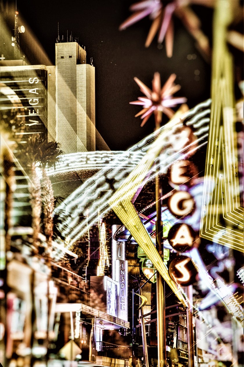  بواسطة أليكس كامينكر