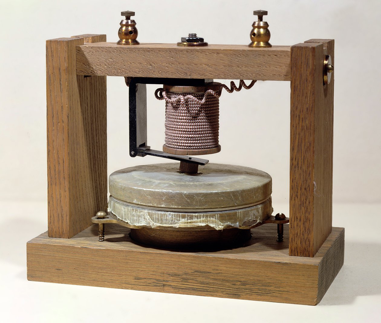 تصميم هاتف أولي ، 1873 بواسطة ألكسندر جراهام بيل