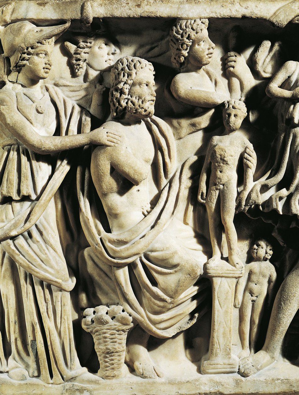 Marble sarcophagus, Relief depicting Prometheus myth, Detail, Athena assisting Prometheus while he creates humans, From Arles بواسطة الكسندر جبرائيل (بعد) ديكامبس