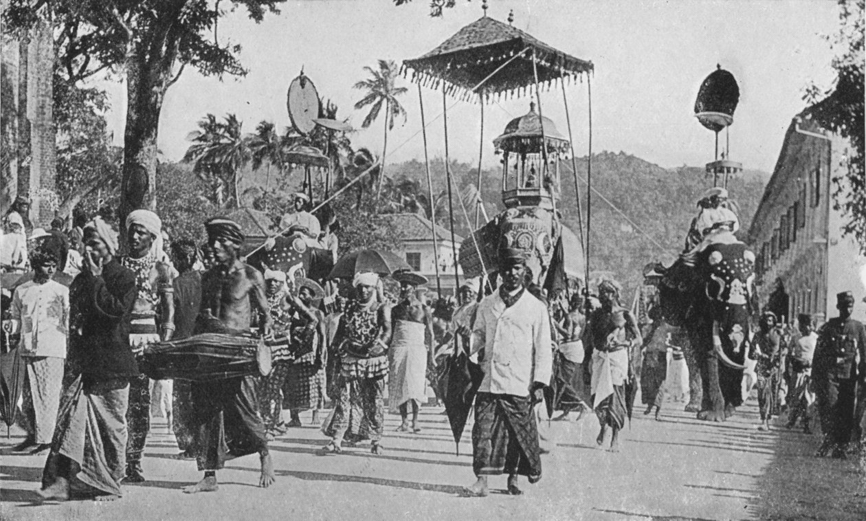 كاندي. تمرير Perahera Prcession ، c1890 ، 1910 بواسطة لوحة ألفريد ويليام أماندوس