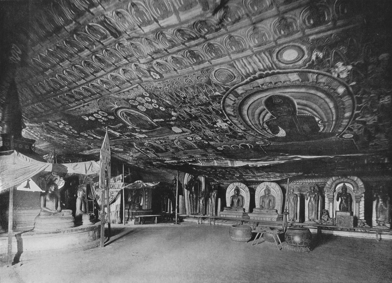 معبد Rangiri Rock ، دامبولا ، c1890 ، 1910 بواسطة لوحة ألفريد ويليام أماندوس