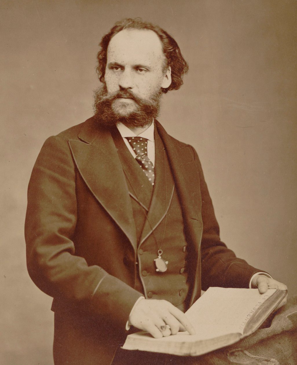 صورة للمؤلف تشارلز لينبفو 1840-1910 ، 1875. بواسطة ألفونس تيربيرو