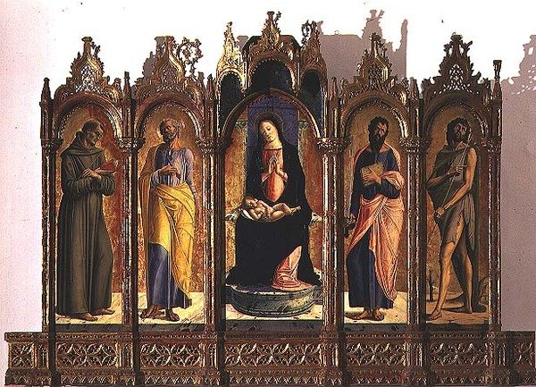 Polyptych تصور (لوحة مركزية) مادونا والطفل متوجًا ؛ القديس دومينيك وسانت بيتر (اللوحات اليسرى) ؛ القديس بولس والقديس يوحنا المعمدان (اللوحات اليمنى) بواسطة ألفيس فيفاريني