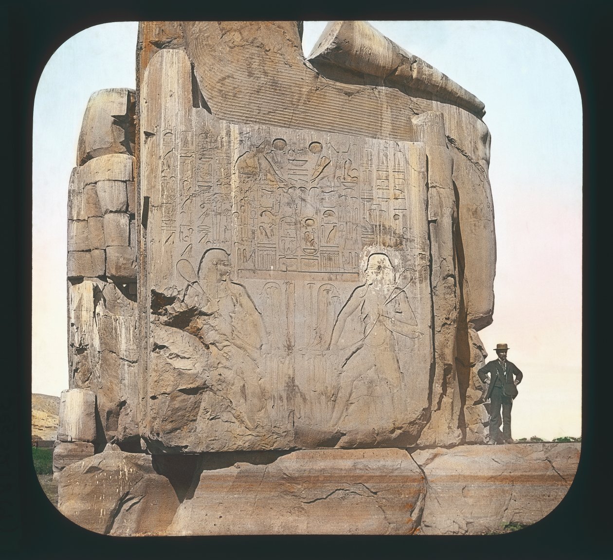 مصر - العملاق الشمالي (القاعدة) طيبة (شريحة الفانوس) بواسطة مصور أمريكي