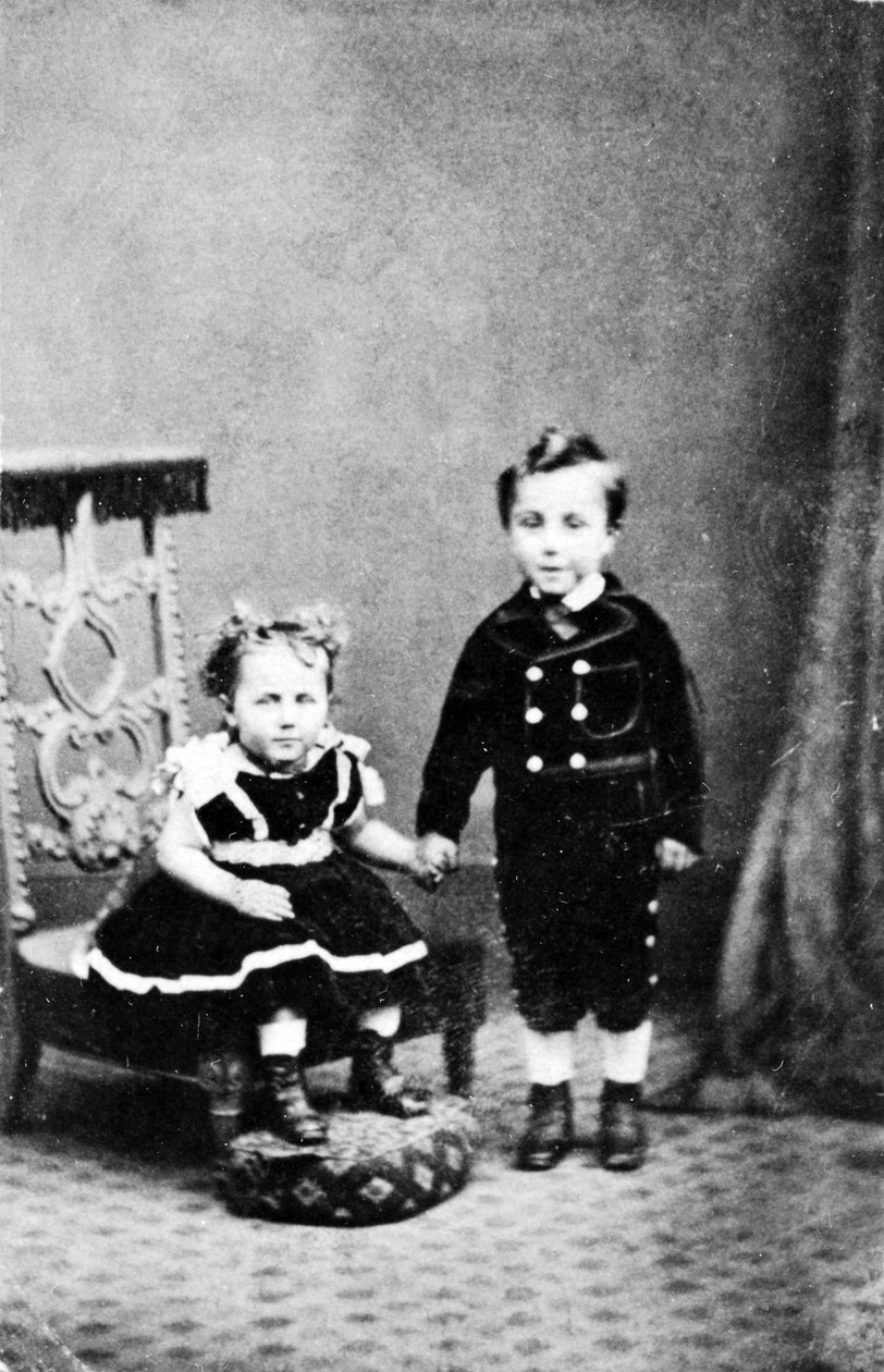 صورة لصبي وشقيقته ، حوالي 1860 بواسطة مصور أمريكي