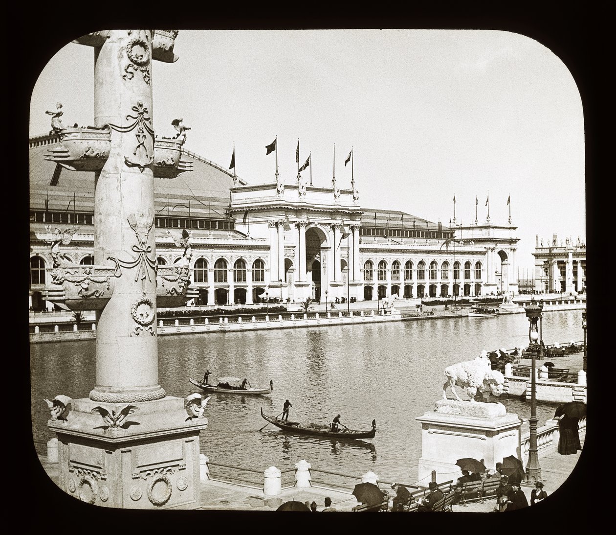 معرض كولومبوس في العالم: مبنى الفنون الليبرالية ، شيكاغو ، 1893 (شريحة الفانوس) بواسطة مصور أمريكي