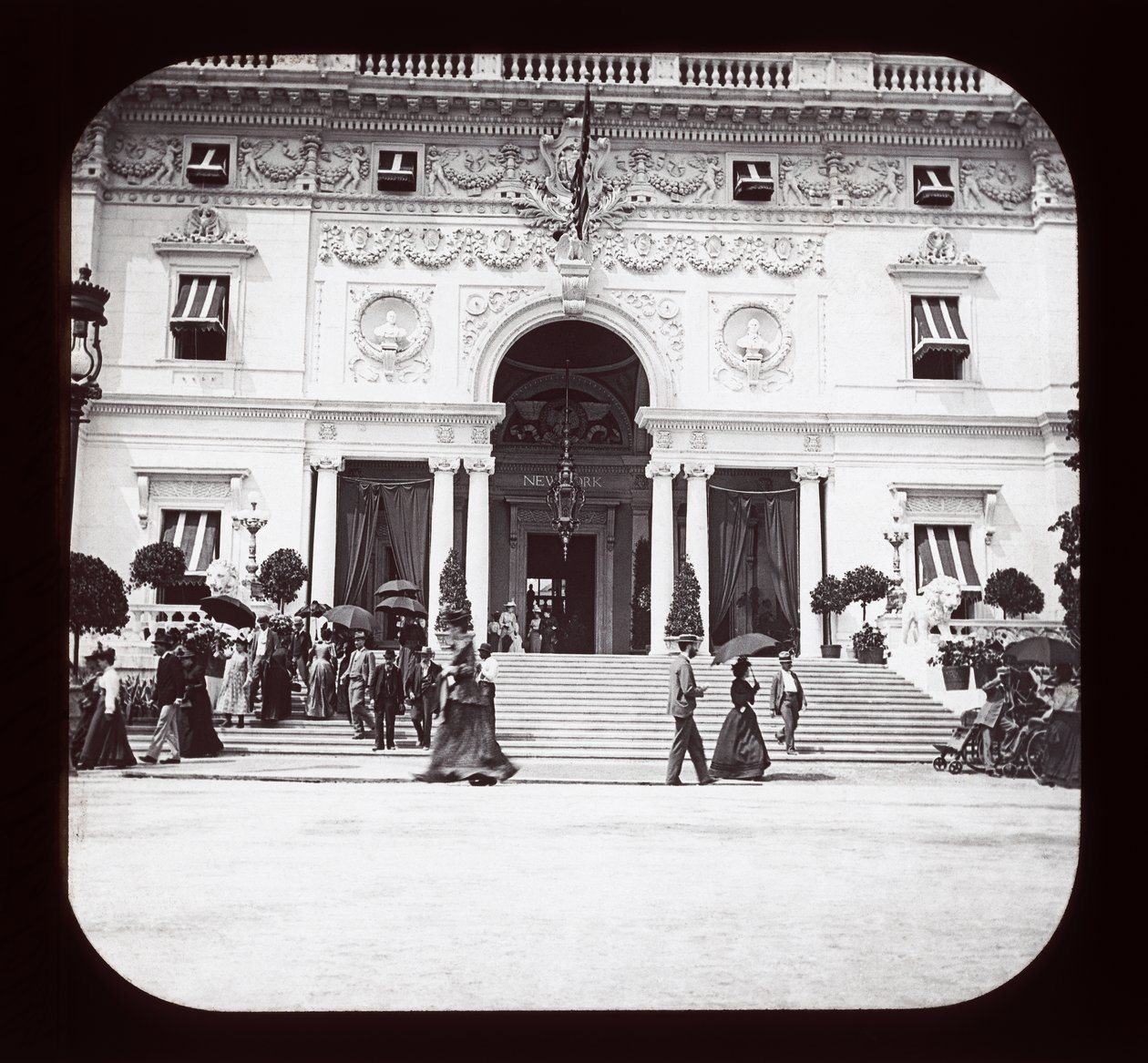 معرض العالم الكولومبي. مبنى النقل ، شيكاغو ، 1893 (شريحة الفانوس) بواسطة مصور أمريكي