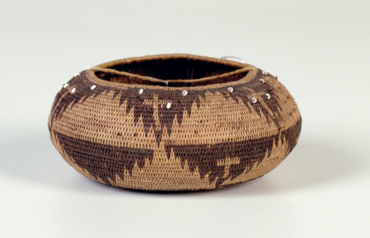 Miniature Basket ، c.1900 (قضبان جبيرة ، جذر الصفصاف أو الجذر ، جذر السرخس السرخس ، وقشرة البطلينوس) بواسطة المدرسة الأمريكية