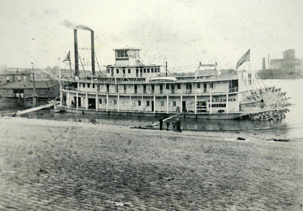 The Stern-wheeler "US Oleander" في سانت لويس ، حوالي 1880 (صورة بالأبيض والأسود) بواسطة أمريكي أمريكي