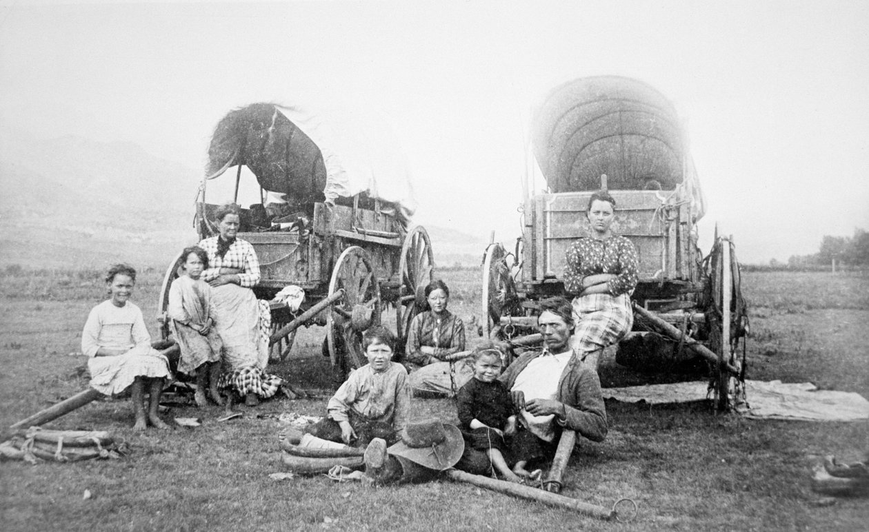 عائلة بايونير الأمريكية ، حوالي 1870 (صورة b / w) بواسطة مصور أمريكي