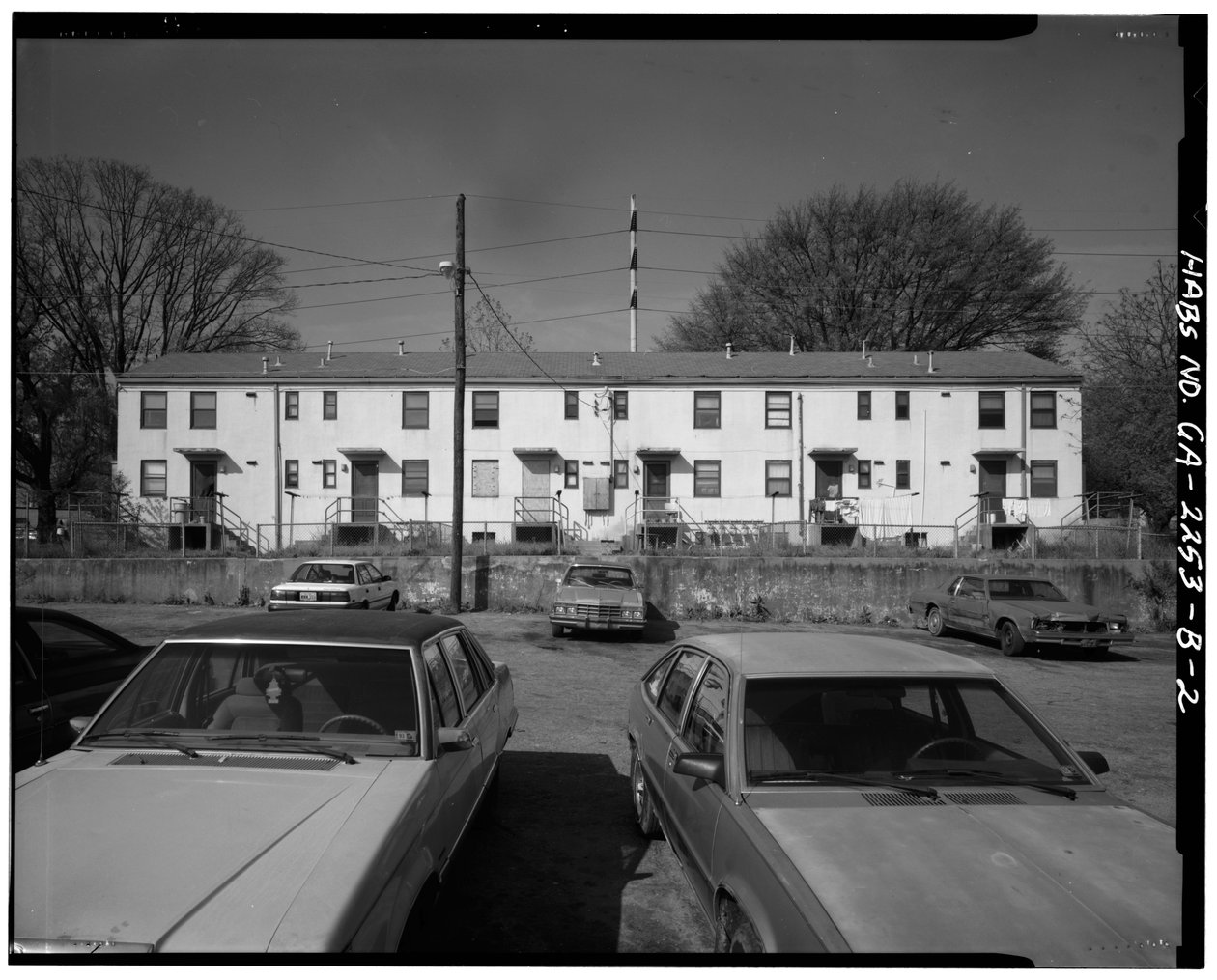 John Hope Homes، Building B-1، 338 Spelman Lane (Originally Leonard Street)، Atlanta، Fulton County، GA (b / w photo) بواسطة مصور أمريكي