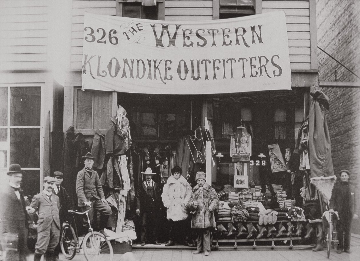 Klondike Outfitters store, Cordova Street, Vancouver 1897 (b/w photo) بواسطة مصور أمريكي