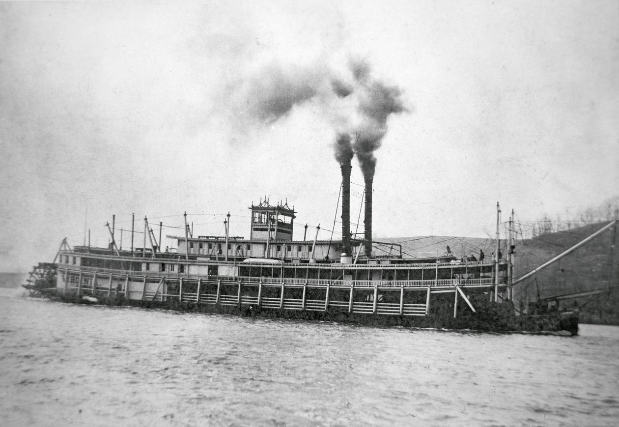 The stern-wheeler 