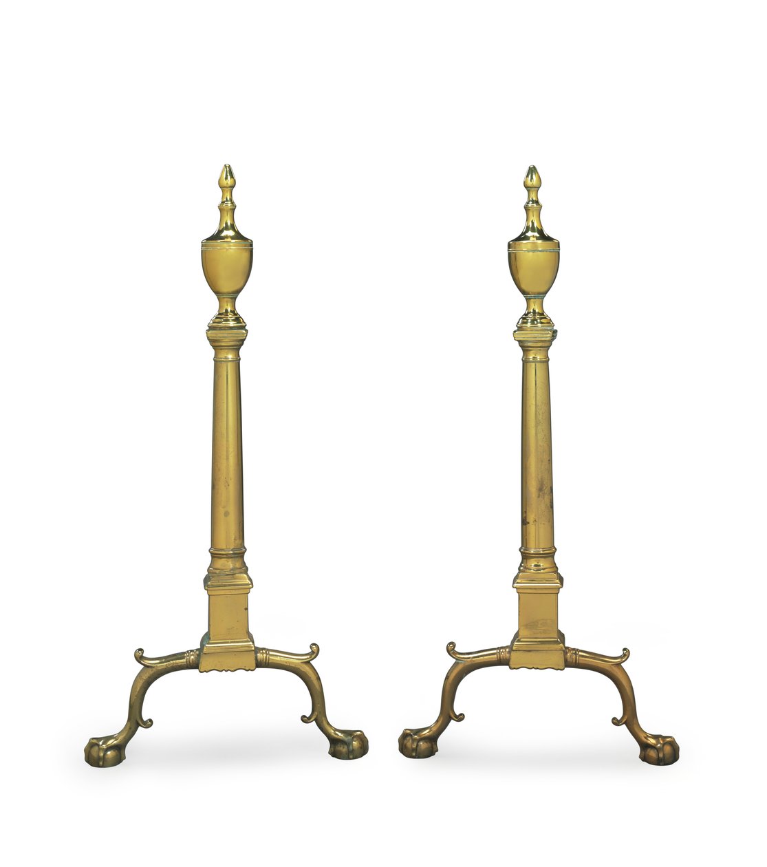 زوج من Chippendale andirons ، فيلادلفيا أو نيويورك ، 1780-1800 بواسطة المدرسة الأمريكية