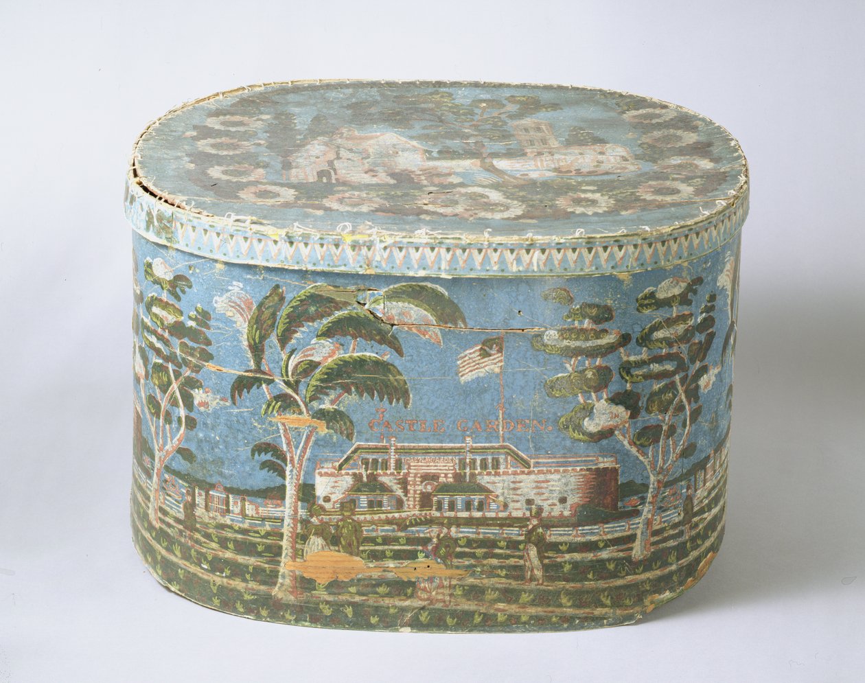 صندوق باند مغطى بورق مطبوع يوضح منظر القلعة ، c.1835 (من الورق المقوى والورق) بواسطة المدرسة الأمريكية