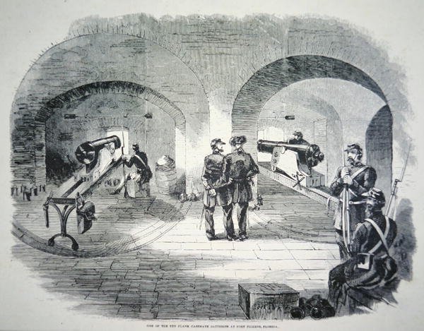 `` واحدة من بطاريات الكاسمات العشر في فورت ديكنز ، فلوريدا '' ، تحت سيطرة الاتحاد في عام 1861 (الليثو) بواسطة المدرسة الأمريكية