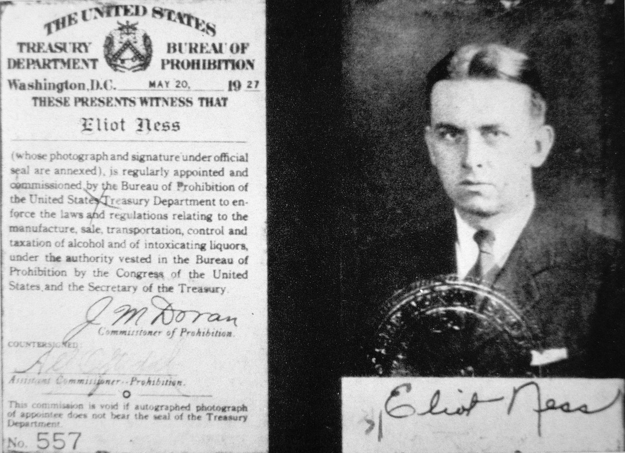 Prohibition Agent ID Card of Eliot Ness (1903-57) dated 20th May بواسطة المدرسة الأمريكية