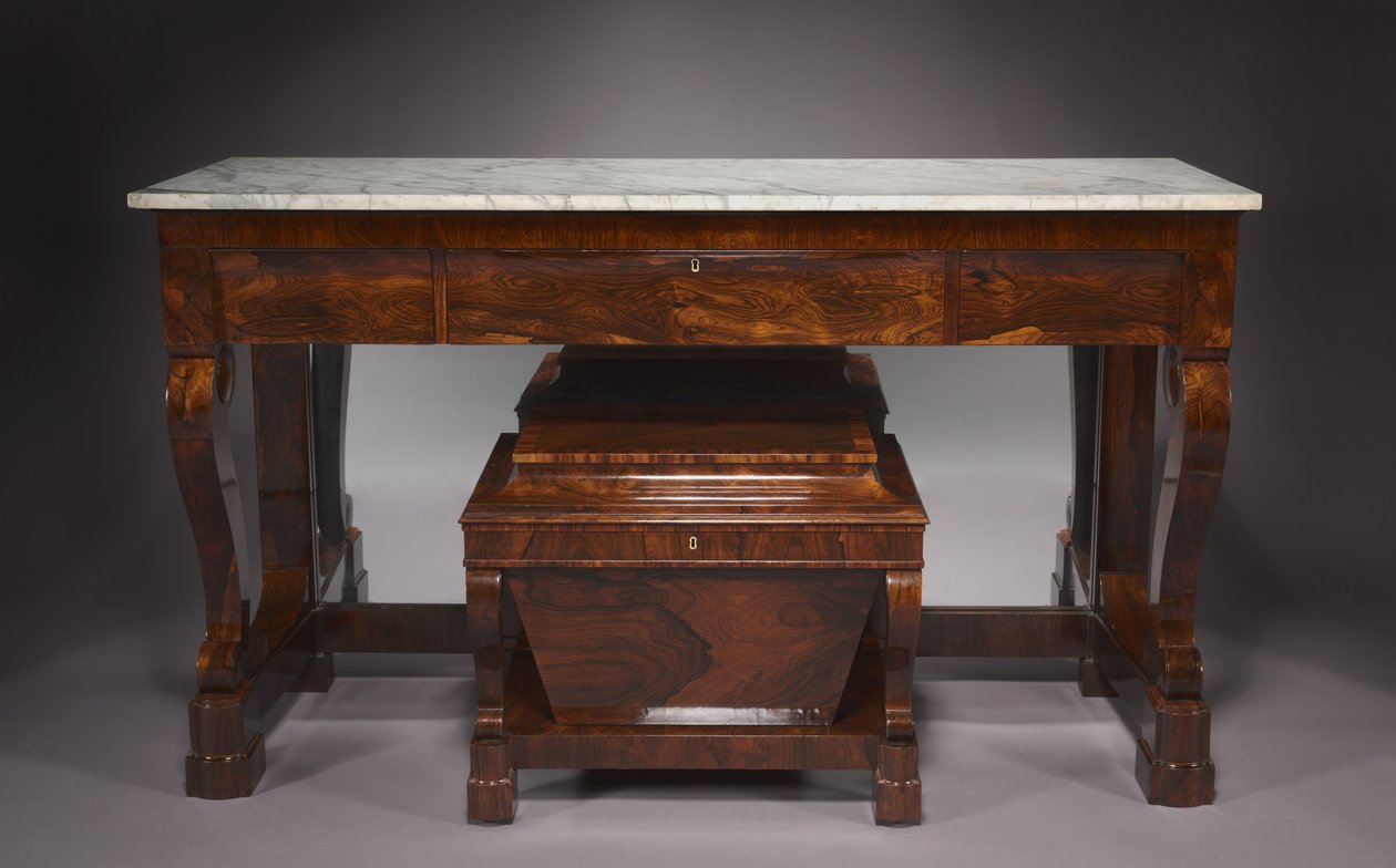 Sideboard and Cellarette ، شركة Duncan Phyfe and Son بواسطة المدرسة الأمريكية