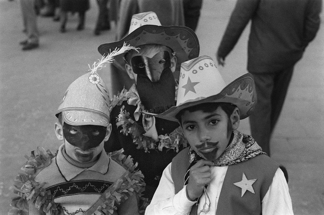 كروتوني، أطفال في قناع 1957، كروتوني بواسطة 