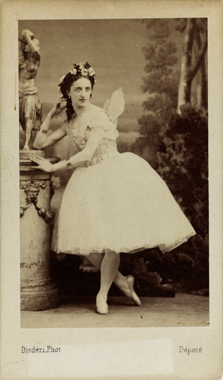 صورة لراقصة الباليه مارفا مورافييفا 1838-1879 في باليه ديافولينا ... ، 1863. بواسطة أندريه أدولف يوجين ديسديري