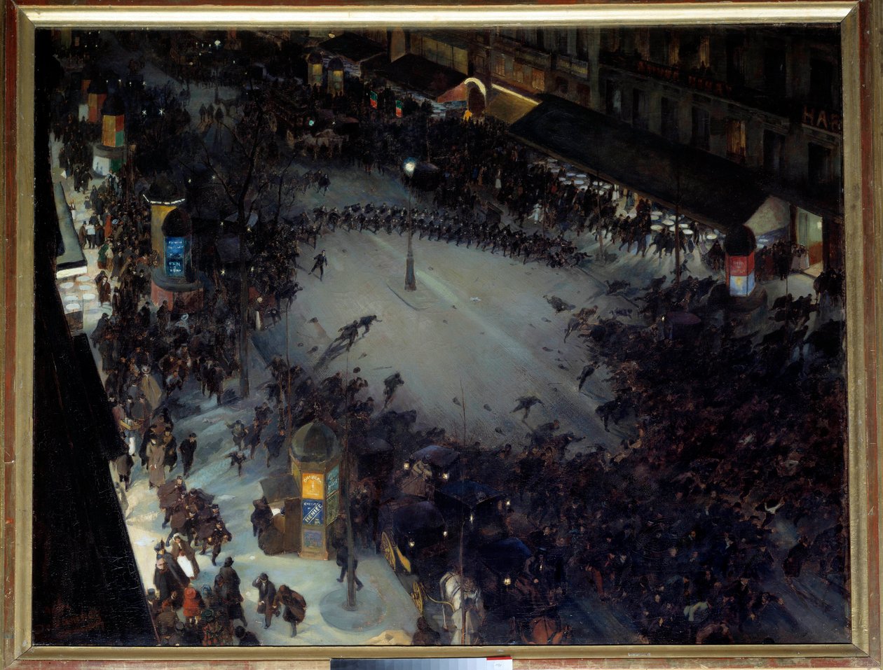 La Charge، Boulevard Montmartre مشهد من المظاهرات في باريس. رسم أندريه ديفامبيز (1867-1944) 1901 صن. 1.27 × 1.62 م. باريس ، متحف أورسيه بواسطة أندريه ديفامبيز