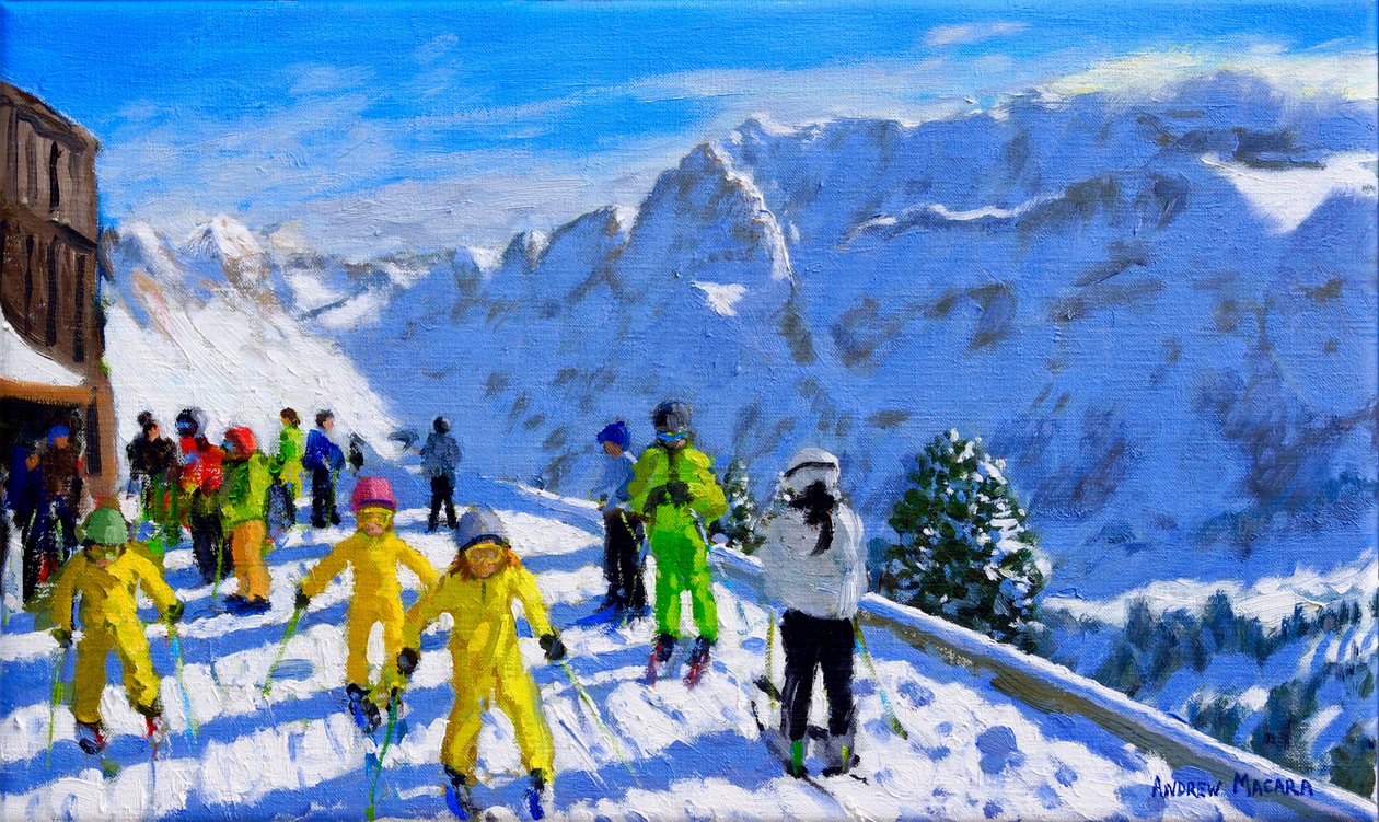 المتزلجين الشباب باللون الأصفر ، فال جاردينا إيطاليا .12x20 بواسطة أندرو ماكارا