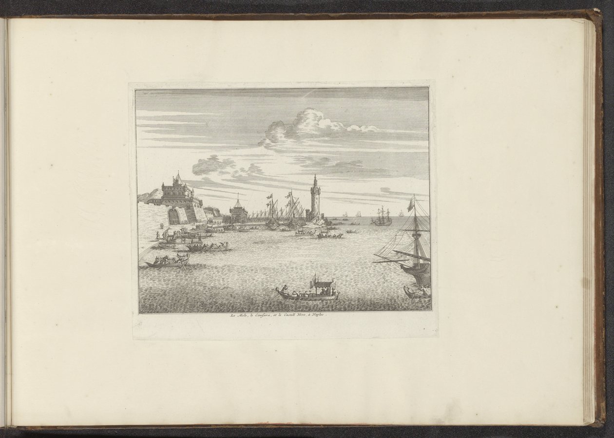 منظر للميناء مع منارة وقصر في نابولي Le Mole و Le Cinosura و le Castell Novo و Naples (العنوان على الكائن) القصور والمعالم الأثرية في البندقية وليفورنو ونابولي وروما (عنوان السلسلة) بواسطة مجهول