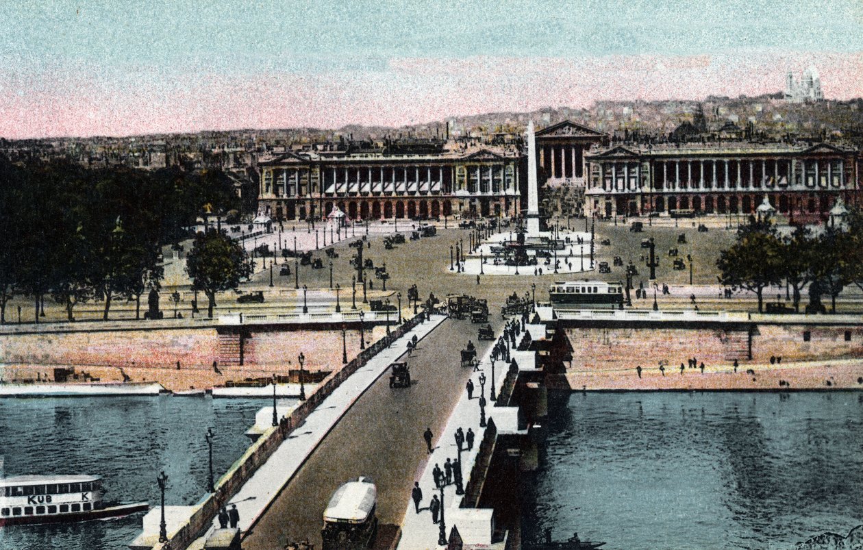 باريس: بانوراما الجسر و Place de la Concorde مع المسلة وكنيسة مادلين التي تم نقلها إلى بازيليك القلب المقدس (Sacre-Coeur) في مونمارتر. على اليسار ، فندق Crillon الحالي وعلى اليمين فندق Hotel de la Marine بواسطة مجهول مجهول